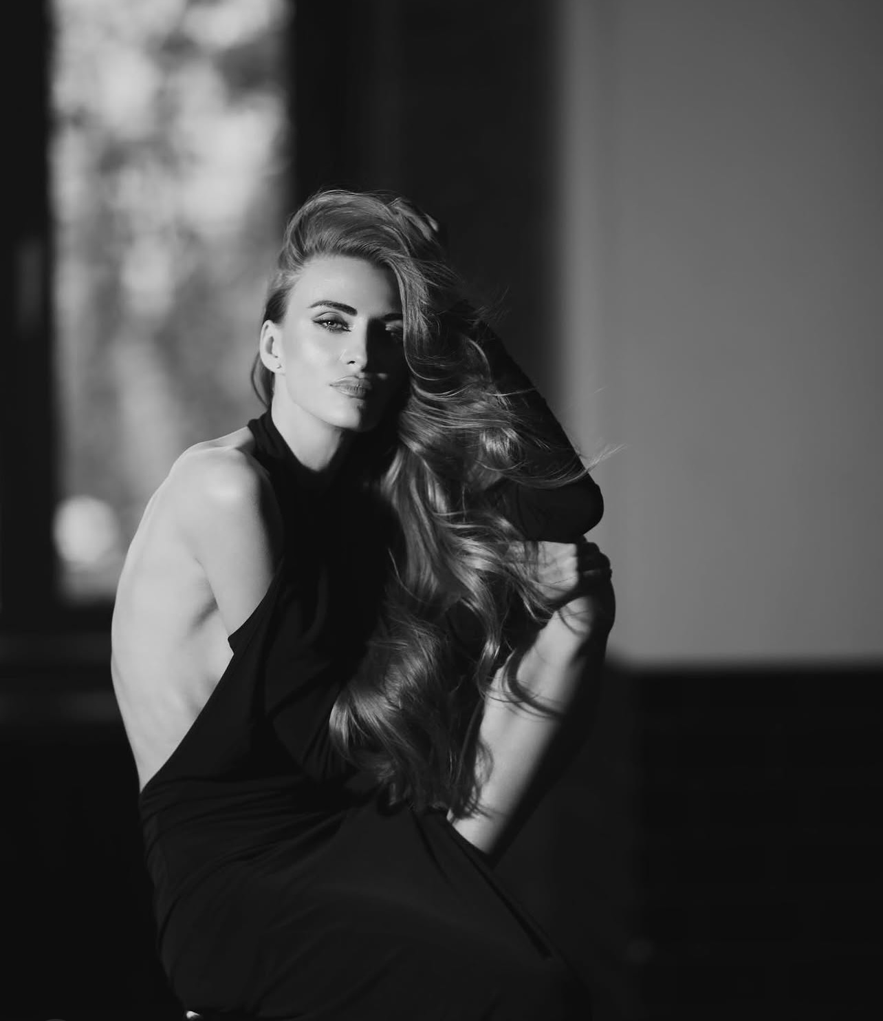 Alyona Savisko is a professional model