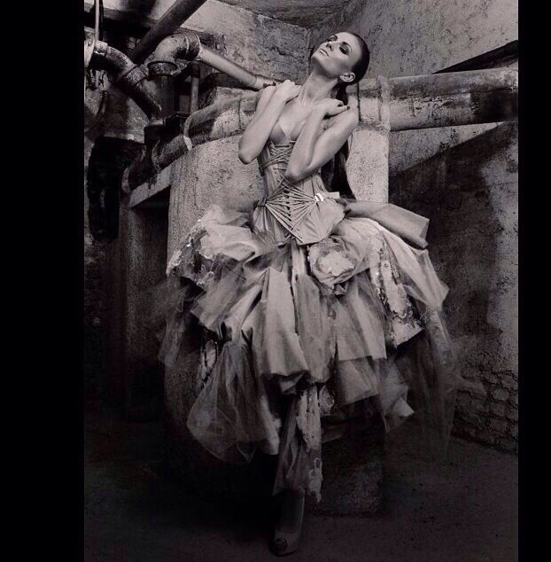 Alyona Savisko is a professional model