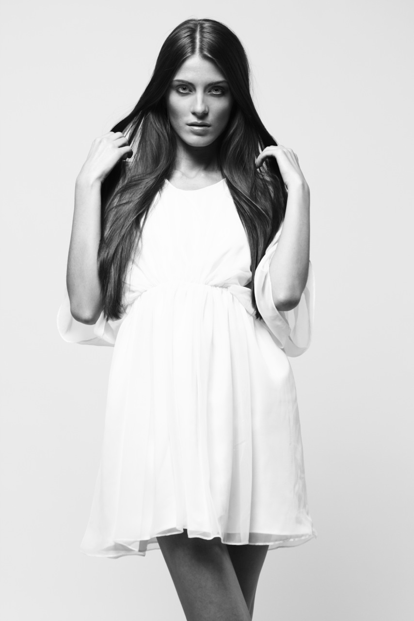 Alyona Savisko is a professional model