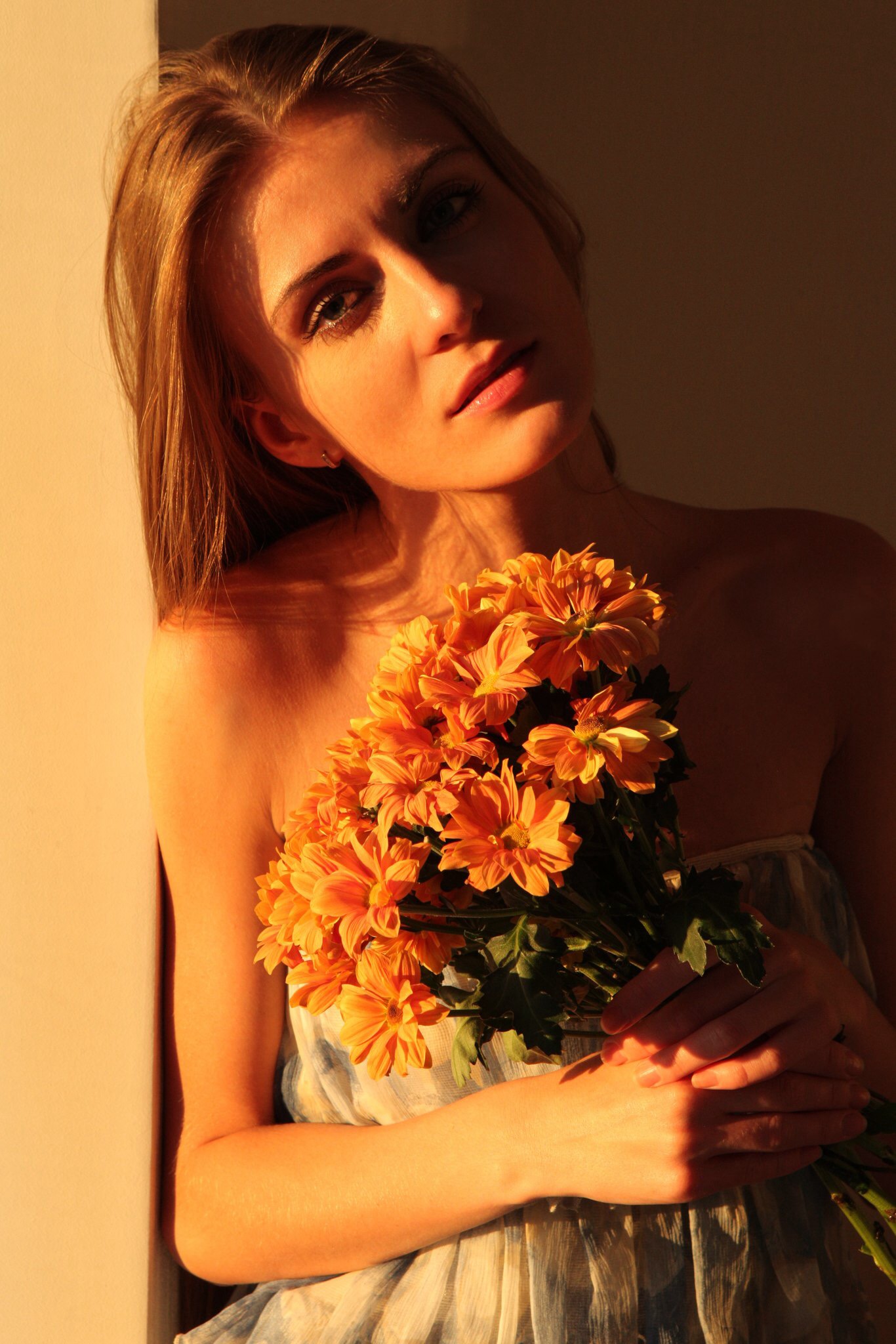 Alyona Savisko is a professional model