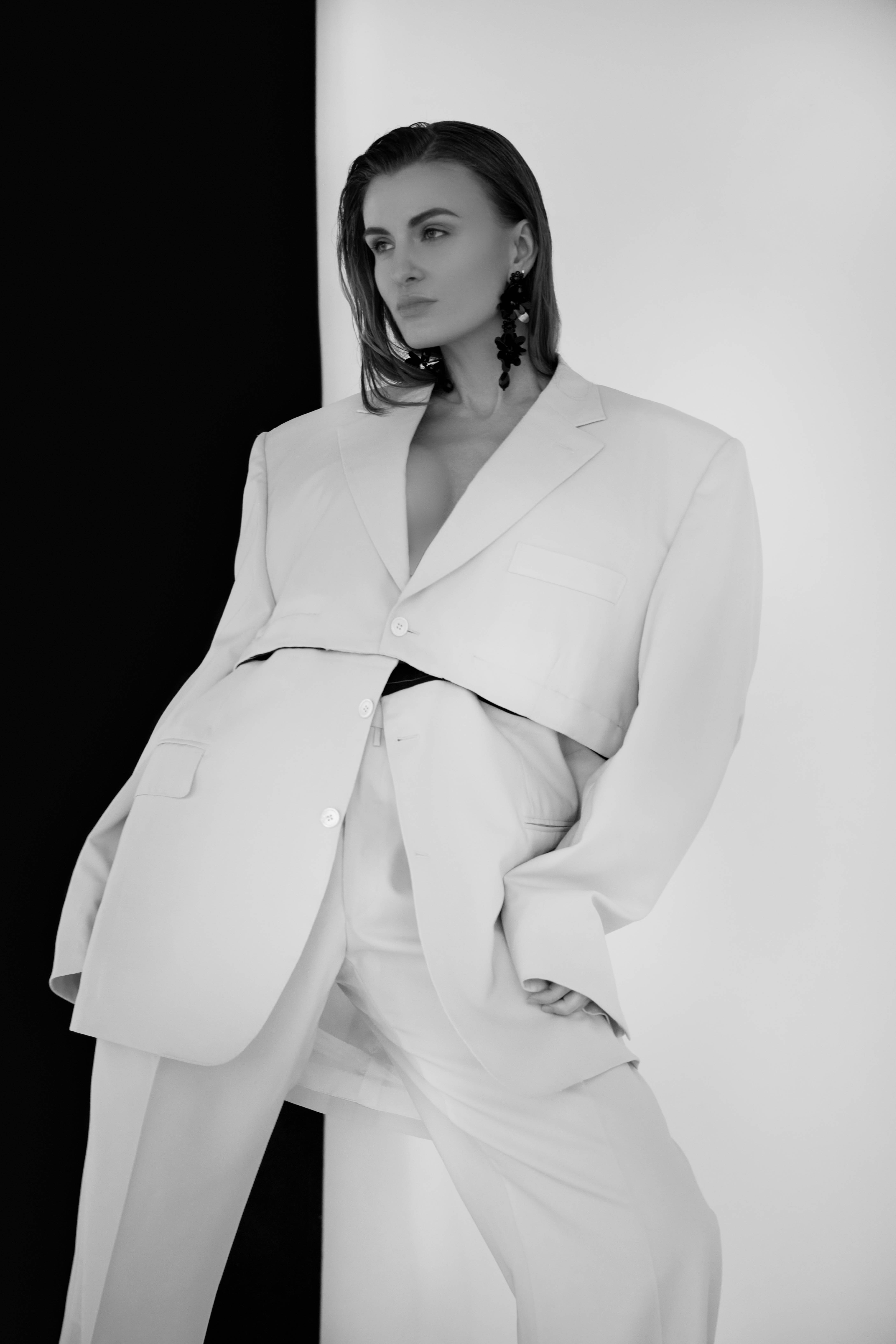 Alyona Savisko is a professional model